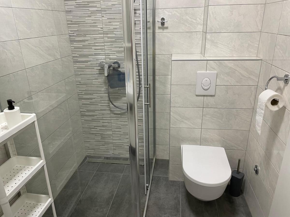 Apartment Diana Zara Parking Free Екстериор снимка