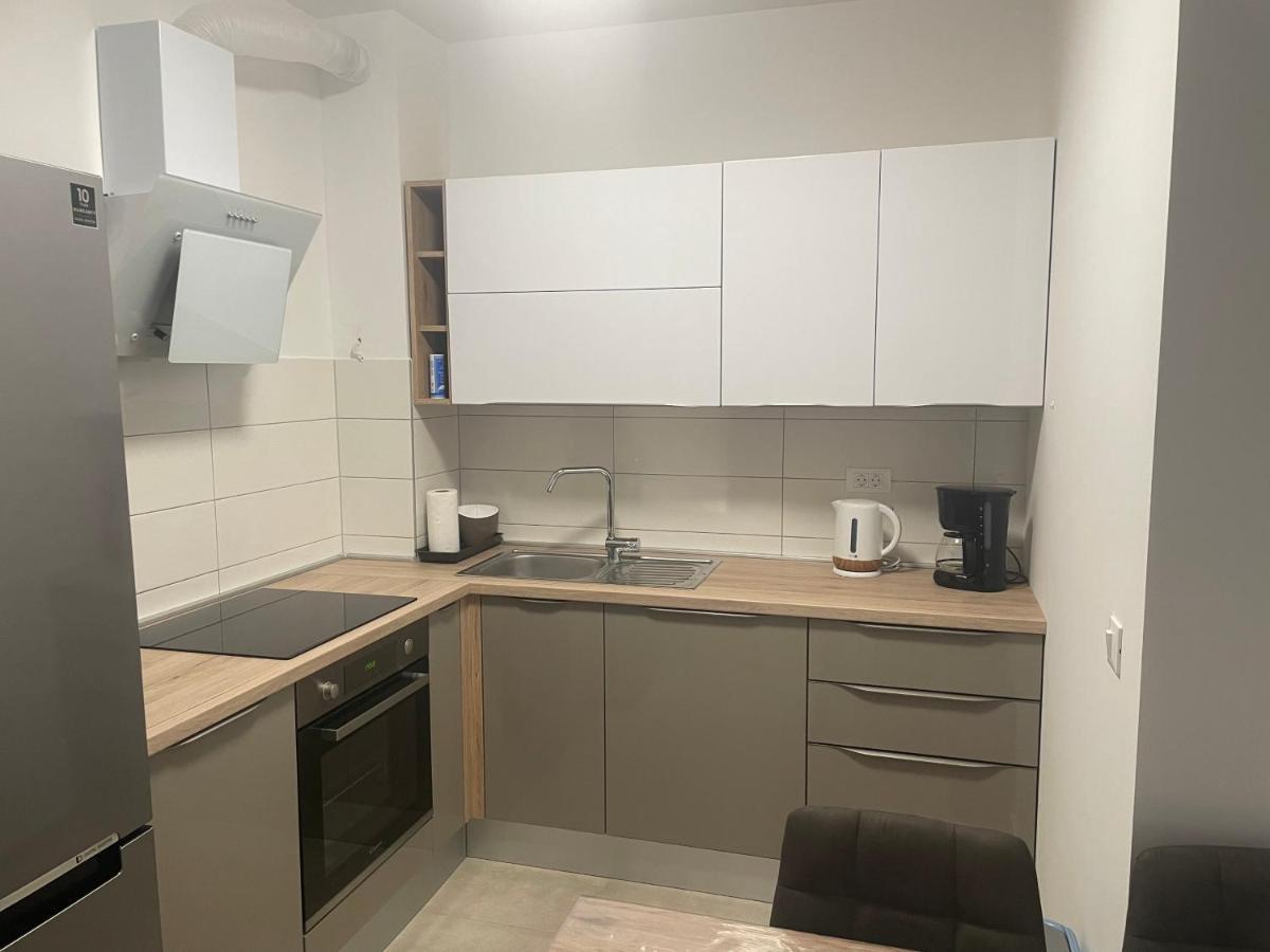 Apartment Diana Zara Parking Free Екстериор снимка